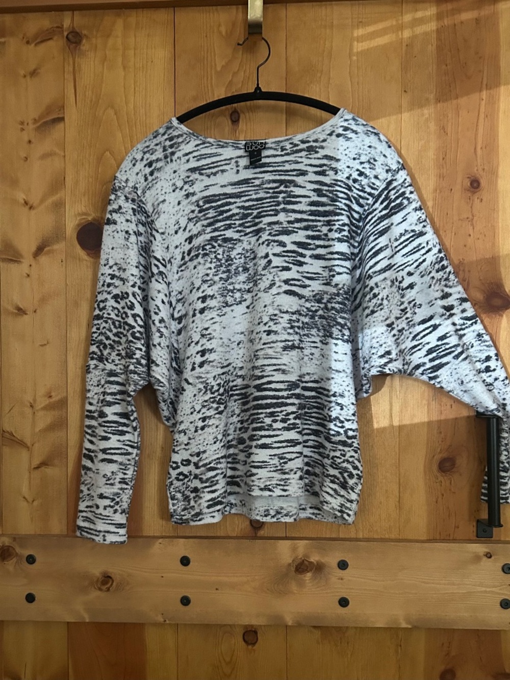 Clara Sunwoo Snow Leopard Shimmer Sweater SIZE SMALL